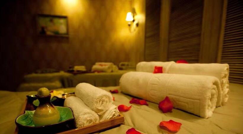 深圳龙华区高端水疗spa会馆就这样带着清风月静抚慰了光阴悲喜